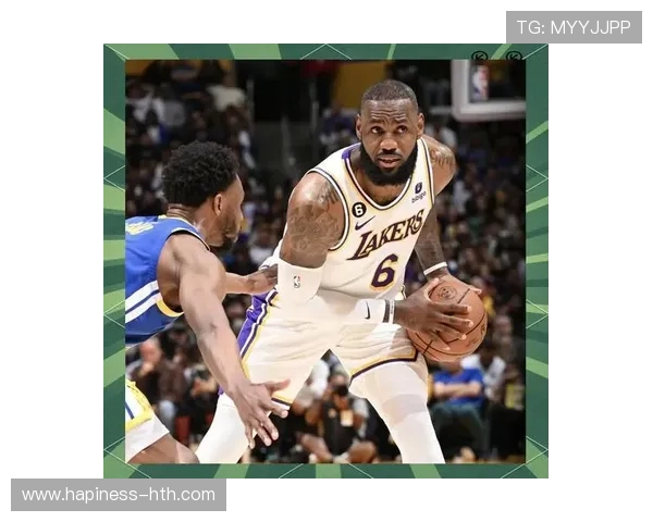 詹姆斯爆发砍下三双湖人力克勇士重返西部前三焦点战再掀季后赛争夺狂潮