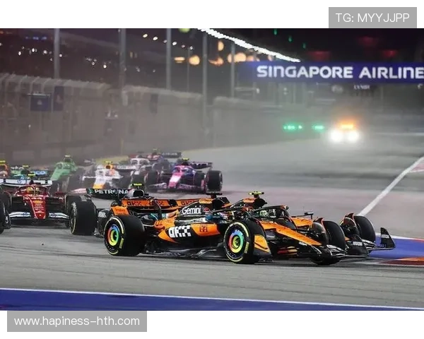 F1赛季激烈竞争再升级 多支车队争夺年度冠军荣誉 F1赛季激烈竞争再升级 多支车队争夺年度冠军荣誉