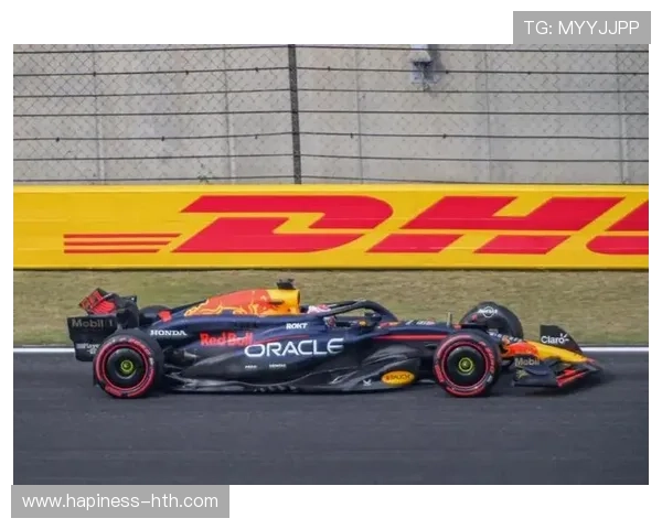 F1赛季激烈升级 热门车队变动引发车迷热议